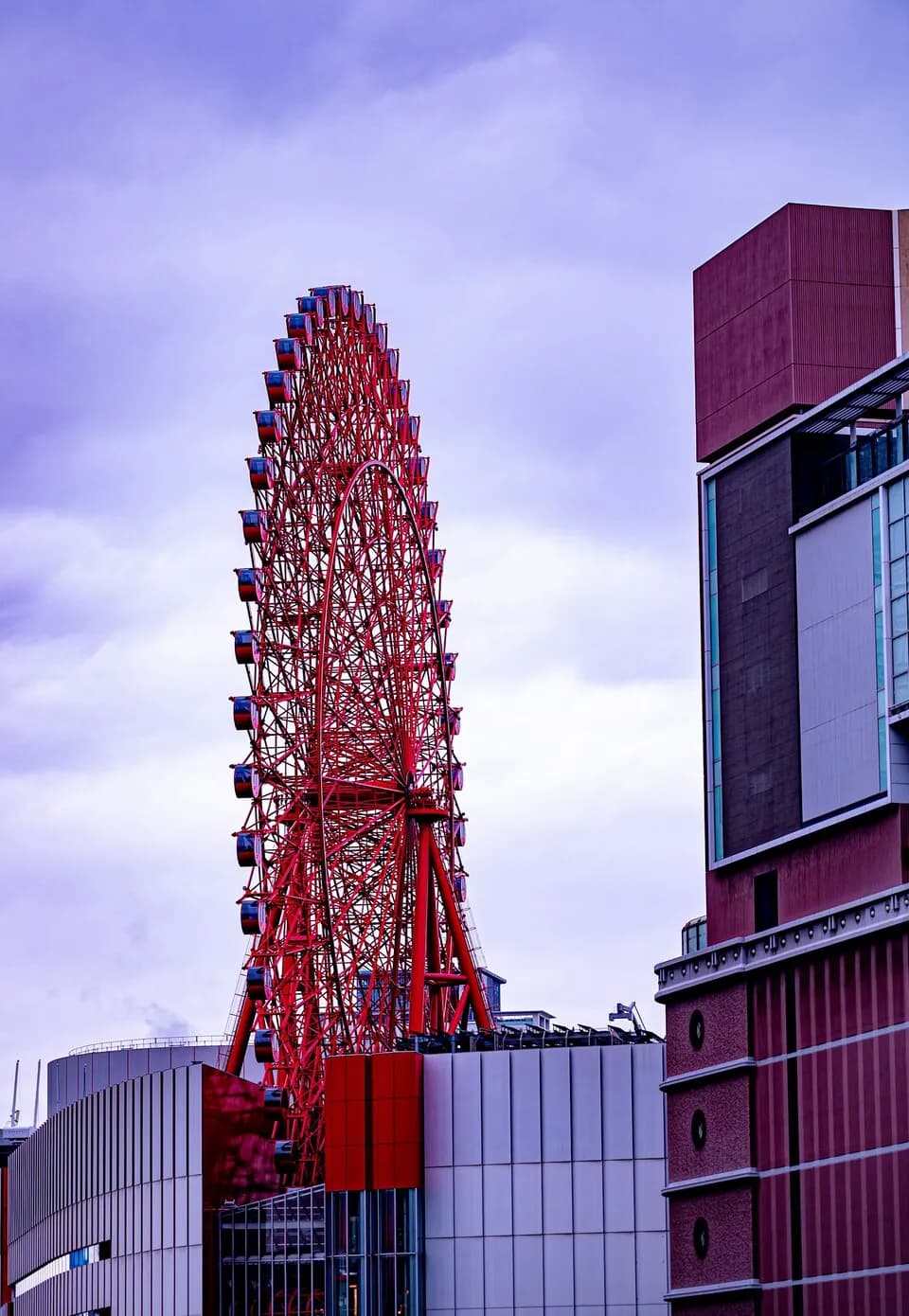 HEP FIVE Ferris Wheel